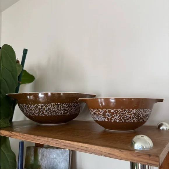 3 Vintage Pyrex Woodland Cinderella Brown Nested Mixing Bowls 442, 443, 444 - Picture 3 of 8